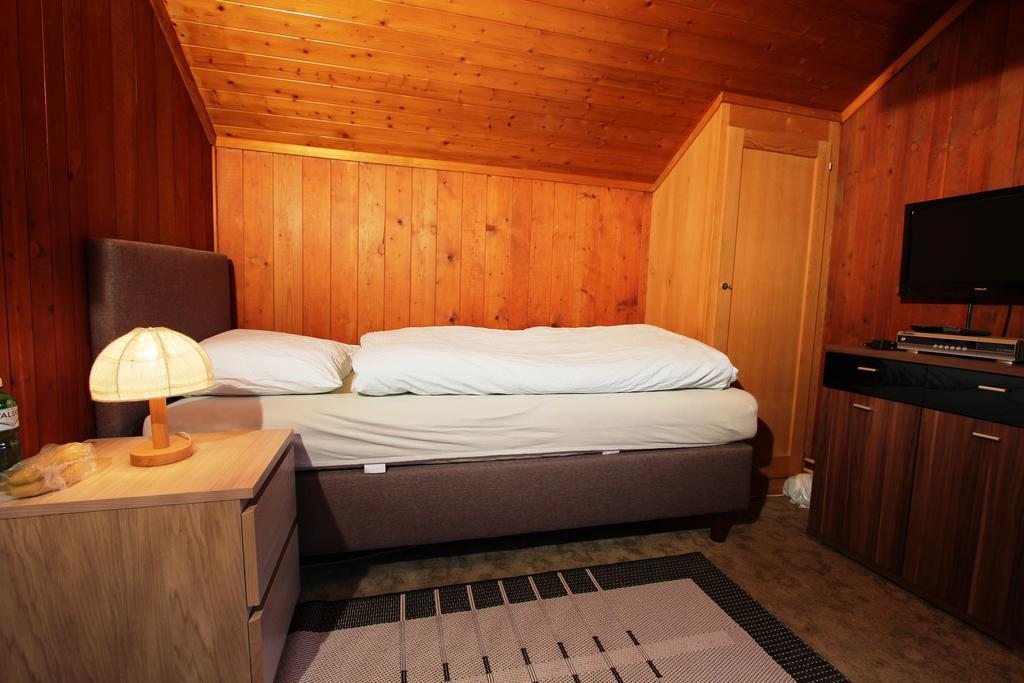 Hotel-Restaurant Alpina Innertkirchen Habitación foto